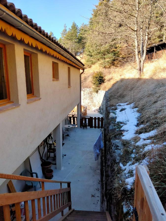 アンドン Casa Arnera Bed & Breakfast エクステリア 写真